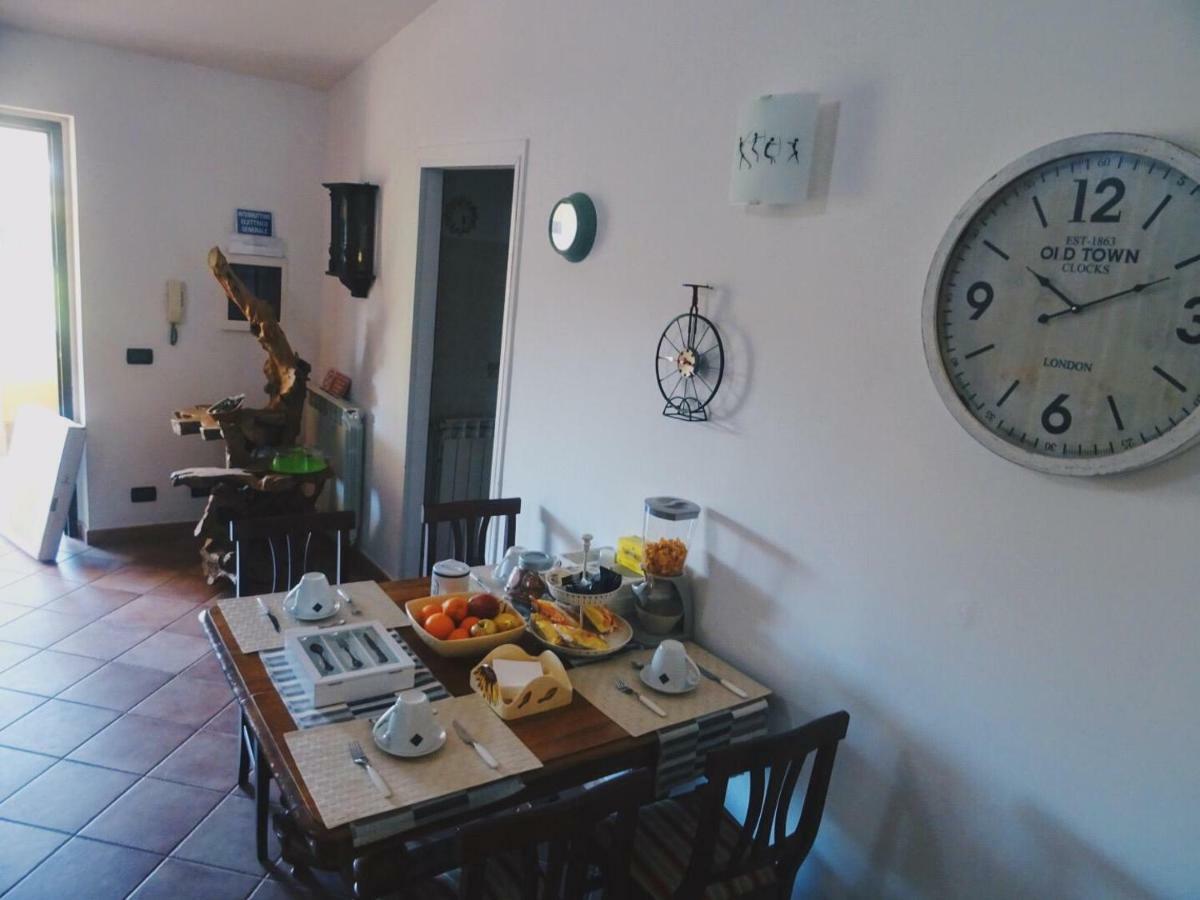 Clock'S House Hotel Fiumicino Exterior photo